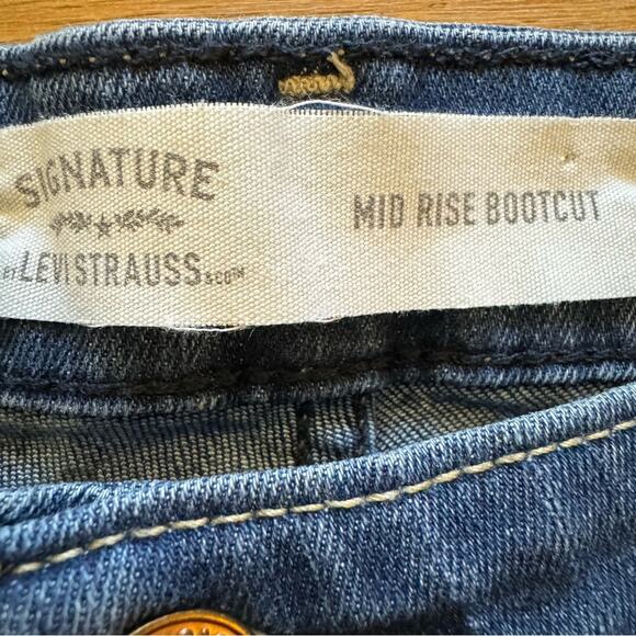 Levi's Signature midrise boot cut medium wash jeans pants size 20
 b32 - Picture 2 of 6